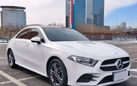 Mercedes-Benz A-Класс, 2022 год, 2 290 000 рублей, 2 фотография