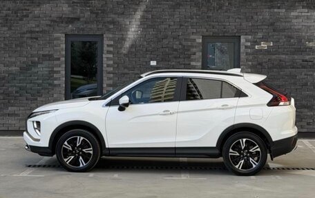 Mitsubishi Eclipse Cross, 2022 год, 2 850 000 рублей, 5 фотография
