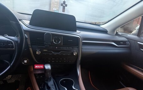 Lexus RX IV рестайлинг, 2020 год, 5 500 000 рублей, 7 фотография