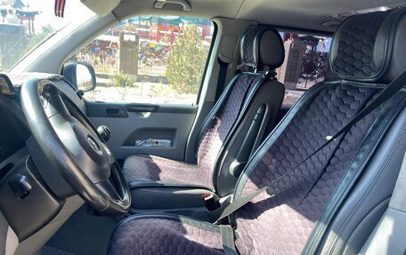 Volkswagen Caravelle T5, 2010 год, 1 780 000 рублей, 3 фотография