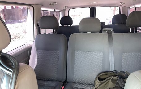 Volkswagen Caravelle T5, 2010 год, 1 780 000 рублей, 5 фотография