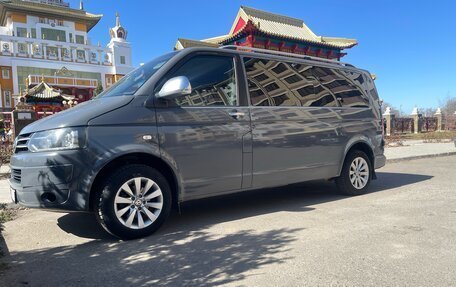 Volkswagen Caravelle T5, 2010 год, 1 780 000 рублей, 2 фотография
