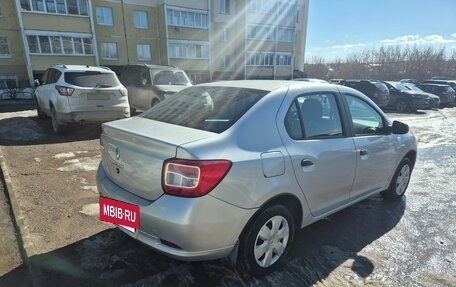 Renault Logan II, 2017 год, 850 000 рублей, 3 фотография