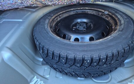 Renault Logan II, 2017 год, 850 000 рублей, 17 фотография