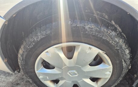 Renault Logan II, 2017 год, 850 000 рублей, 22 фотография