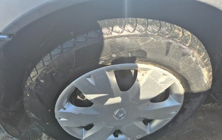 Renault Logan II, 2017 год, 850 000 рублей, 21 фотография