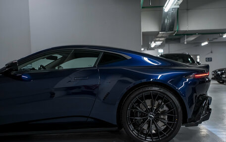 Aston Martin V8 Vantage IV, 2019 год, 13 900 000 рублей, 16 фотография