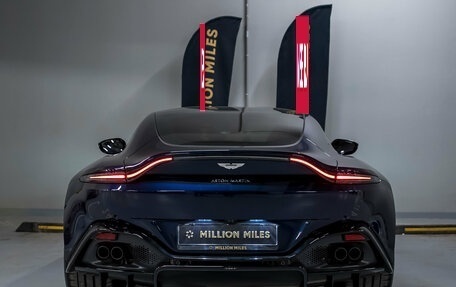 Aston Martin V8 Vantage IV, 2019 год, 13 900 000 рублей, 10 фотография