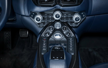 Aston Martin V8 Vantage IV, 2019 год, 13 900 000 рублей, 35 фотография