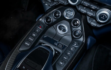 Aston Martin V8 Vantage IV, 2019 год, 13 900 000 рублей, 37 фотография