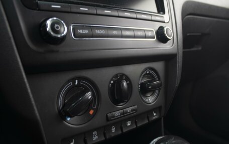 Skoda Rapid I, 2014 год, 920 000 рублей, 15 фотография