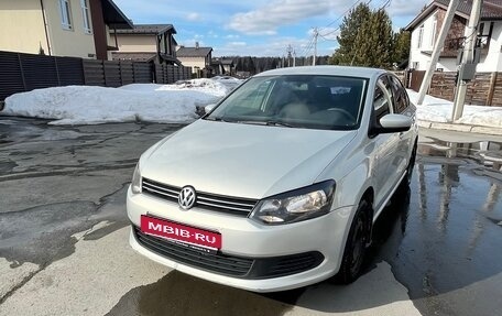 Volkswagen Polo VI (EU Market), 2010 год, 560 000 рублей, 1 фотография