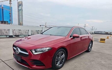 Mercedes-Benz A-Класс, 2022 год, 2 300 000 рублей, 1 фотография