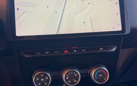 Dacia Duster II, 2019 год, 1 595 000 рублей, 13 фотография