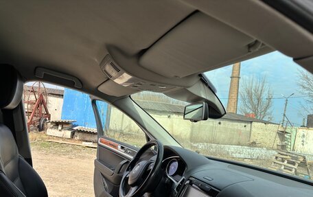 Volkswagen Touareg III, 2013 год, 1 880 000 рублей, 12 фотография