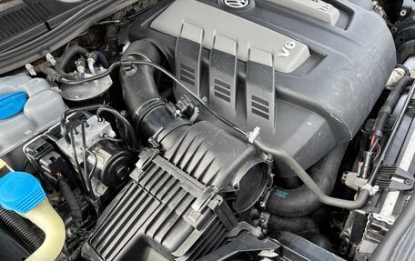 Volkswagen Touareg III, 2013 год, 1 880 000 рублей, 24 фотография