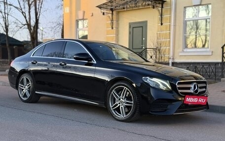 Mercedes-Benz E-Класс, 2019 год, 3 450 000 рублей, 4 фотография