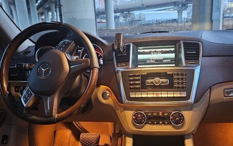 Mercedes-Benz M-Класс, 2014 год, 3 300 000 рублей, 18 фотография