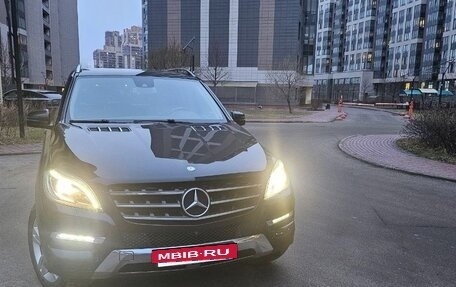 Mercedes-Benz M-Класс, 2014 год, 3 300 000 рублей, 30 фотография