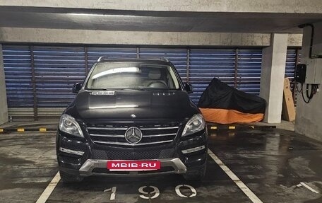 Mercedes-Benz M-Класс, 2014 год, 3 300 000 рублей, 39 фотография