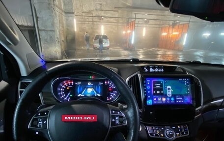 Haval H9 I рестайлинг, 2020 год, 2 300 000 рублей, 15 фотография