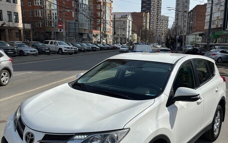 Toyota RAV4, 2014 год, 1 740 000 рублей, 4 фотография