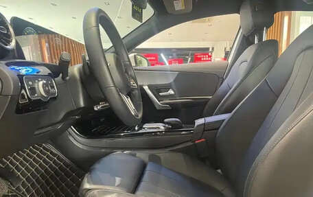 Mercedes-Benz A-Класс, 2022 год, 2 260 000 рублей, 8 фотография