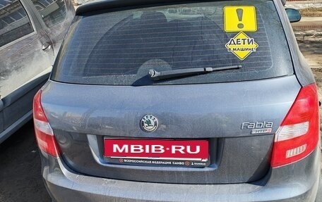 Skoda Fabia II, 2011 год, 390 000 рублей, 2 фотография