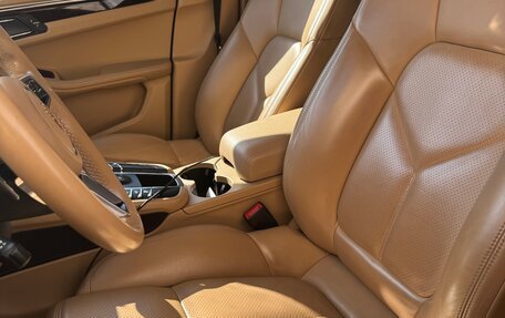 Porsche Macan I рестайлинг, 2015 год, 3 200 000 рублей, 12 фотография