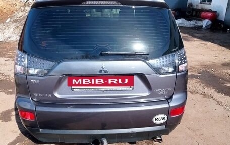 Mitsubishi Outlander III рестайлинг 3, 2008 год, 1 350 000 рублей, 4 фотография
