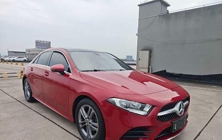 Mercedes-Benz A-Класс, 2022 год, 2 300 000 рублей, 2 фотография