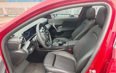 Mercedes-Benz A-Класс, 2022 год, 2 300 000 рублей, 9 фотография