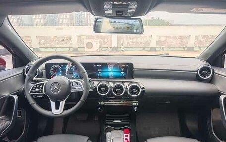 Mercedes-Benz A-Класс, 2022 год, 2 300 000 рублей, 10 фотография