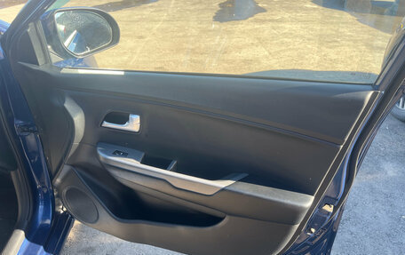 KIA Rio III рестайлинг, 2016 год, 1 100 000 рублей, 23 фотография