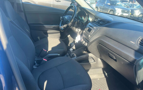 KIA Rio III рестайлинг, 2016 год, 1 100 000 рублей, 24 фотография