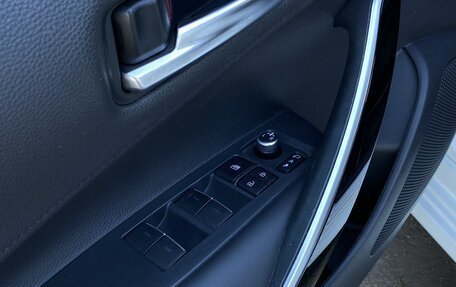 Toyota Corolla, 2019 год, 1 849 000 рублей, 20 фотография