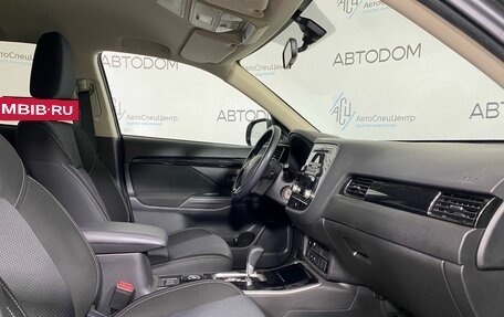 Mitsubishi Outlander III рестайлинг 3, 2022 год, 2 487 000 рублей, 9 фотография