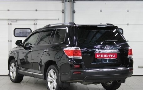 Toyota Highlander III, 2013 год, 1 897 000 рублей, 7 фотография