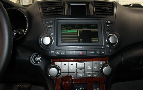 Toyota Highlander III, 2013 год, 1 897 000 рублей, 19 фотография