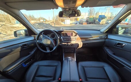 Mercedes-Benz E-Класс, 2012 год, 1 580 000 рублей, 10 фотография