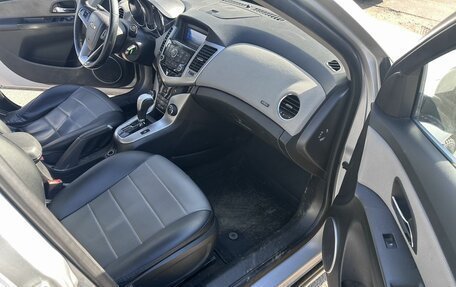 Chevrolet Cruze II, 2012 год, 549 000 рублей, 9 фотография