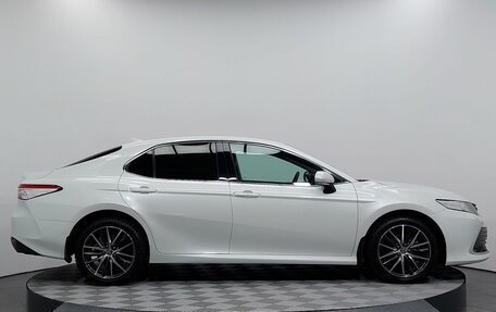 Toyota Camry, 2022 год, 3 399 000 рублей, 4 фотография