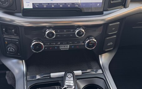 Ford F-150, 2022 год, 12 800 000 рублей, 14 фотография