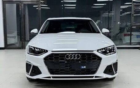 Audi A4, 2022 год, 1 992 000 рублей, 2 фотография