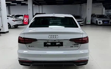 Audi A4, 2022 год, 1 992 000 рублей, 5 фотография