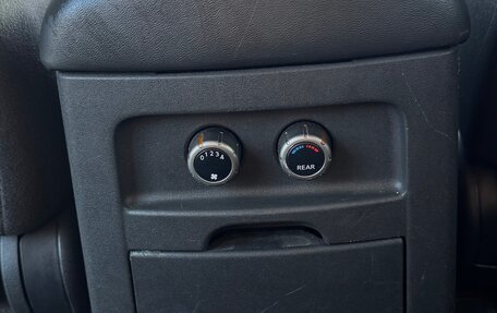 Nissan Pathfinder, 2005 год, 959 999 рублей, 18 фотография