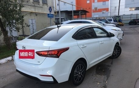 Hyundai Solaris II рестайлинг, 2018 год, 1 200 000 рублей, 2 фотография