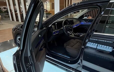 BMW 7 серия, 2026 год, 18 000 000 рублей, 6 фотография