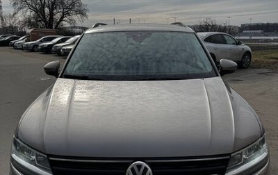 Volkswagen Tiguan II, 2020 год, 2 700 000 рублей, 1 фотография