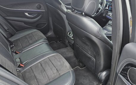 Mercedes-Benz E-Класс, 2020 год, 3 950 000 рублей, 9 фотография
